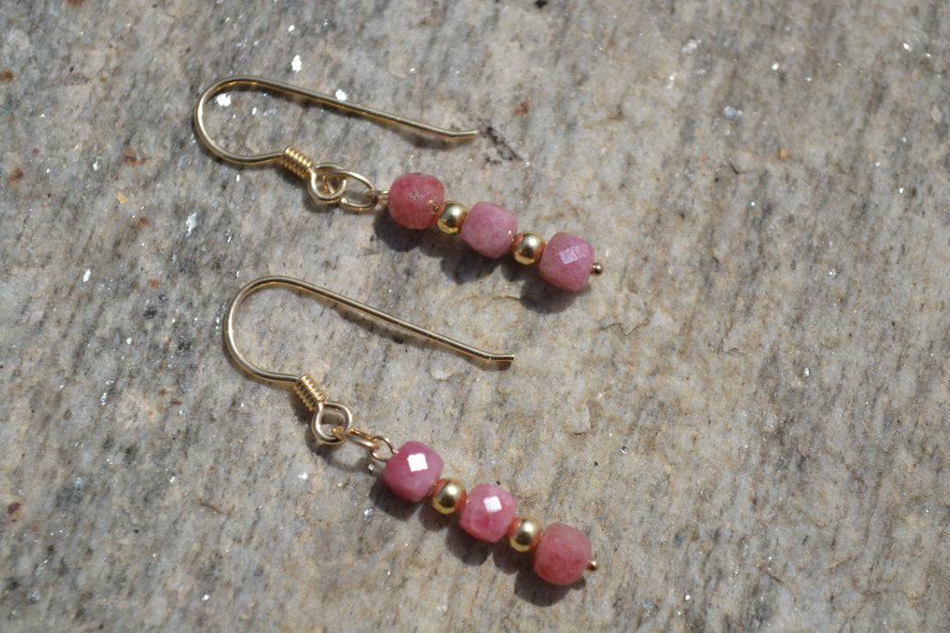 Aurélya – Boucles d’oreilles en Rhodochrosite | Guérison & Douceur du Cœur