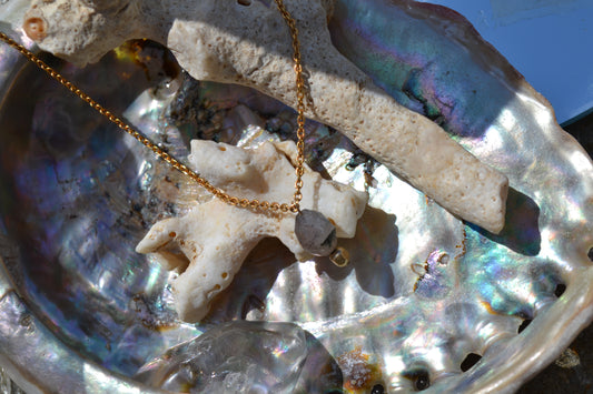 Noor – Collier – Labradorite | Intuition & Protection Subtile