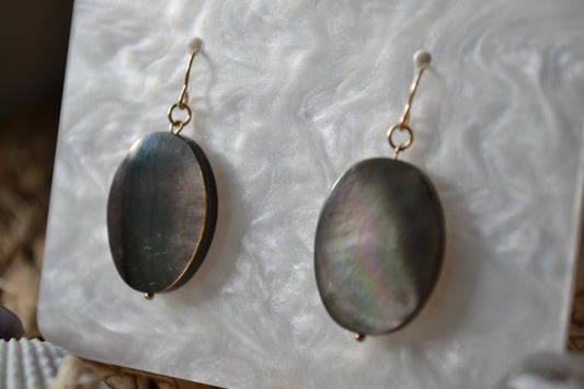 Teani – Boucles d’oreilles – Nacre de Tahiti | Grâce & Lumière Océane