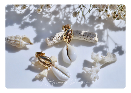 Tavake – Boucles d’oreilles cauri – Plaqué or | Liberté & Appel de l’océan