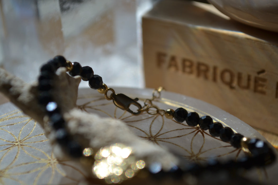 Takane – Bracelet – Spinelle Noire | Protection & Élévation sacrée